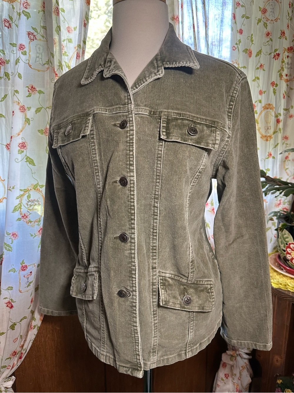 Sag Harbor Sport • Vintage Moss Green Corduroy Jacket